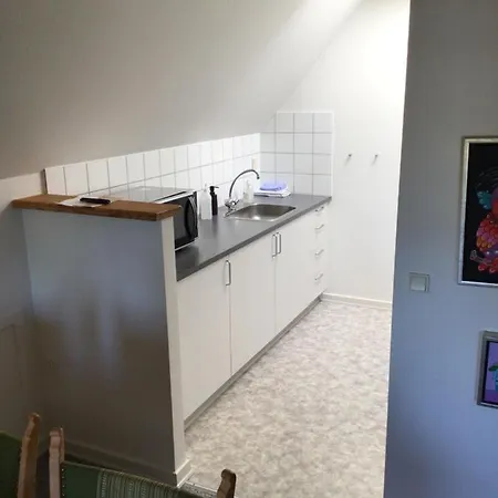 Skon Loftlejlighed Til 4 Personer I 6855 Outrup Daire